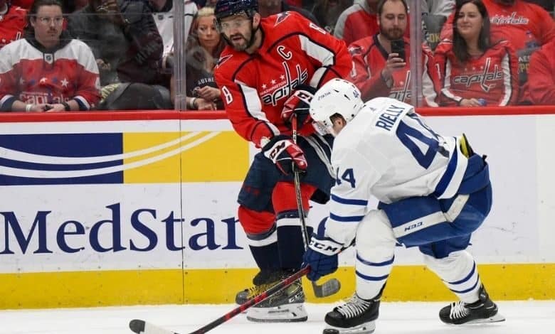 Alex Ovechkin Injured as Capitals Lose to Maple Leafs
