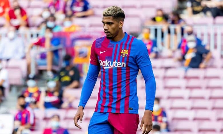 Barcelona to Receive Compensation From FIFA Until Ronald Araujo Is Back
